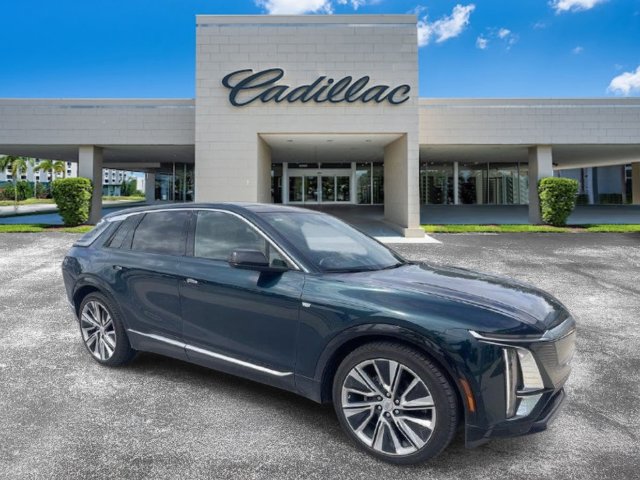 Used 2024 Cadillac Lyriq Luxury w/ Nappa Leather Package RWD image 5