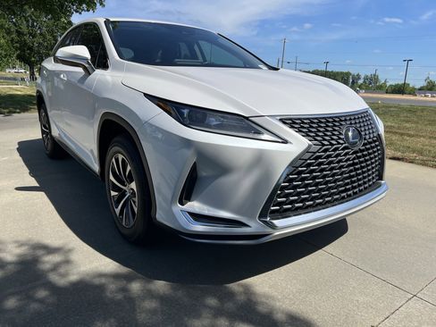 Used 2022 Lexus RX 350 FWD image 2