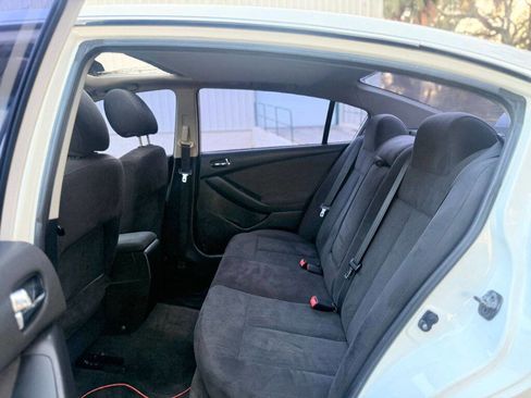 Used 2010 Nissan Altima 2.5 S w/ Convenience Plus Pkg image 13