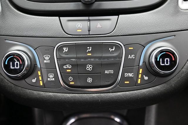 Used 2024 Chevrolet Malibu LT FWD image 39
