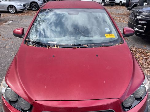 Used 2012 Chevrolet Sonic LS image 10