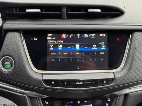 Used 2018 Cadillac XT5 Premium Luxury image 29