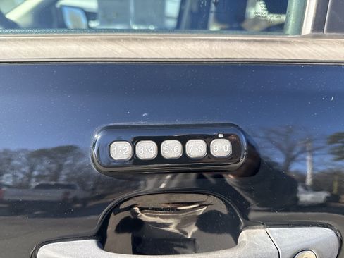 Used 2022 Ford Ranger XLT w/ FX4 Off-Road Package image 17