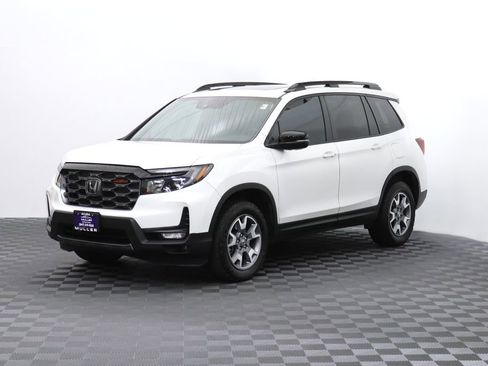 Used 2023 Honda Passport TrailSport image 5