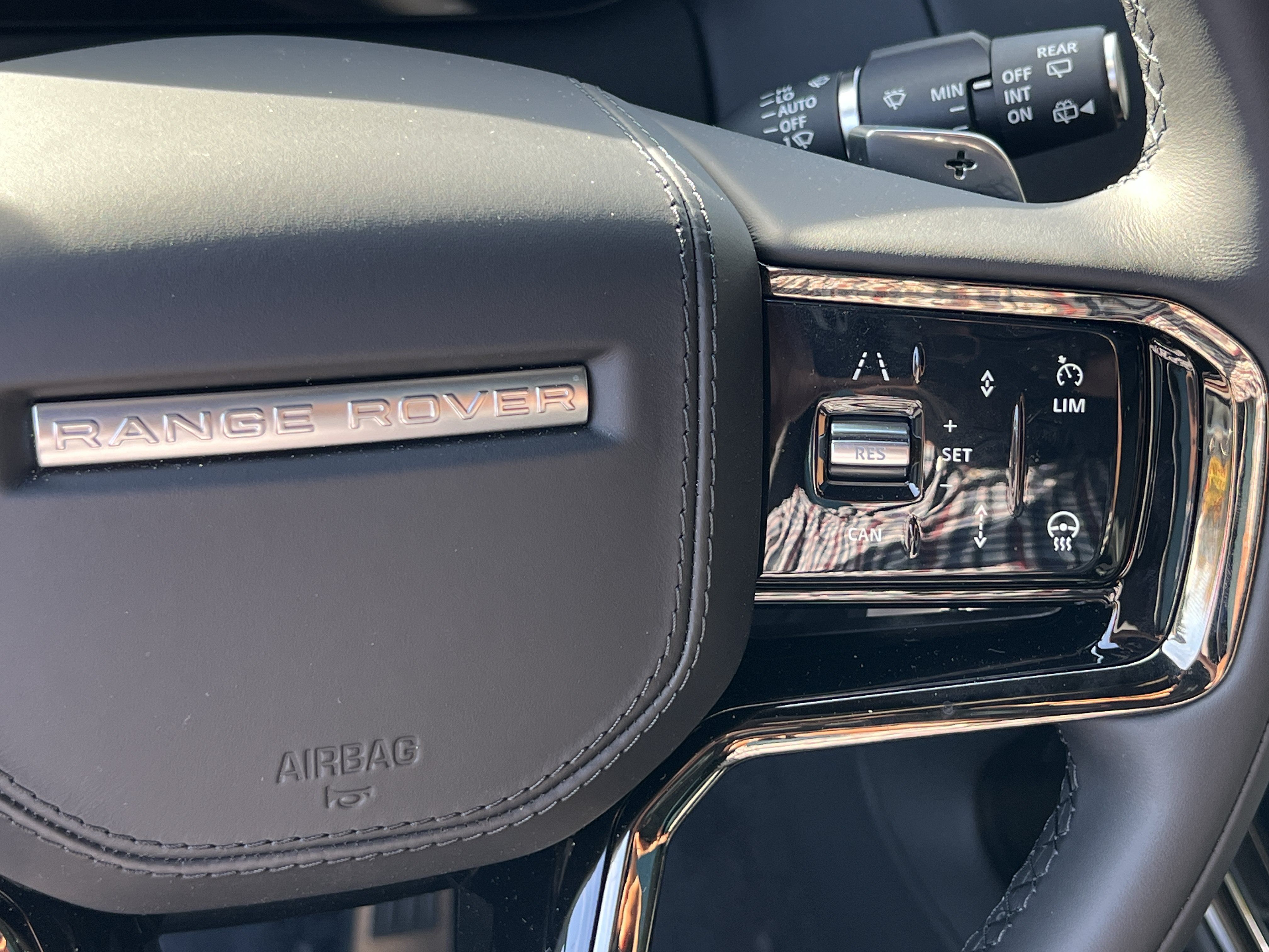 New 2025 Land Rover Range Rover Sport Dynamic SE AWD/4WD image 30