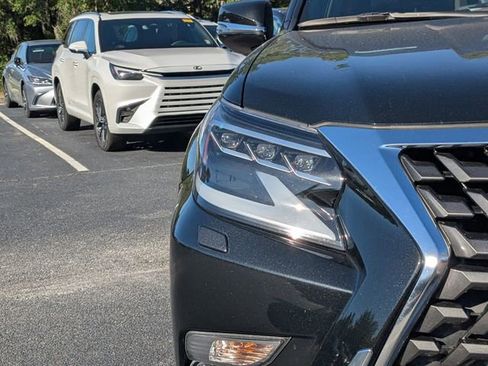 Certified 2023 Lexus GX 460 Premium w/ Accessory Package AWD/4WD image 12