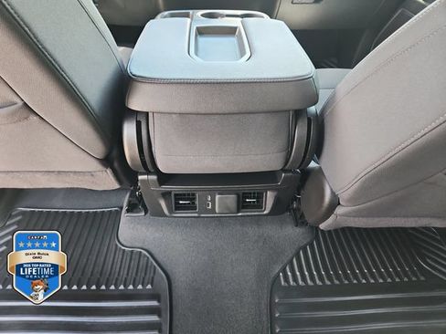 Certified 2025 Chevrolet Silverado 1500 LT AWD/4WD image 11