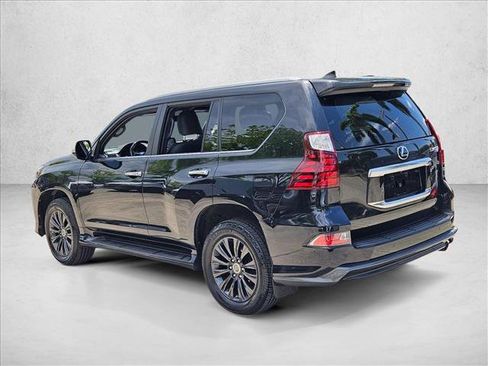 Used 2022 Lexus GX 460 Premium w/ Accessory Package AWD/4WD image 7