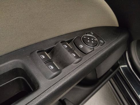 Used 2018 Ford Fusion S image 27