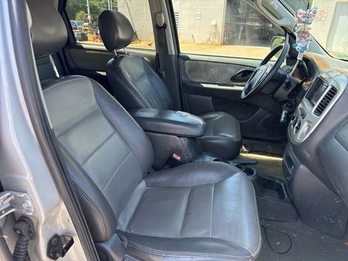Used 2004 Ford Escape XLT FWD image 11
