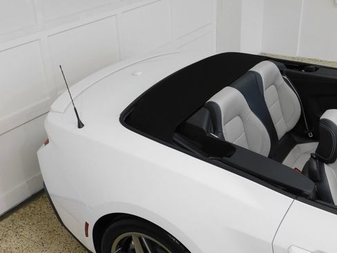 Used 2025 Ford Mustang GT Premium RWD image 17