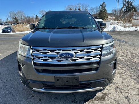 Used 2018 Ford Explorer XLT w/ Equipment Group 202A image 12