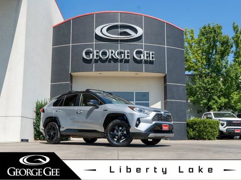 Used 2021 Toyota RAV4 XSE AWD/4WD image 1