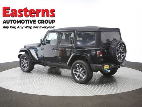 Used 2024 Jeep Wrangler Unlimited AWD/4WD image 66