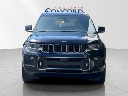 Used 2021 Jeep Grand Cherokee L Overland w/ Luxury Tech Group IV AWD/4WD image 9