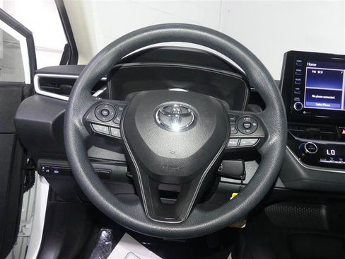 Used 2022 Toyota Corolla LE FWD image 30