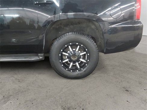 Used 2015 Chevrolet Tahoe LT image 14
