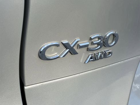 Used 2024 MAZDA CX-30 AWD 2.5 S w/ Preferred Package image 11