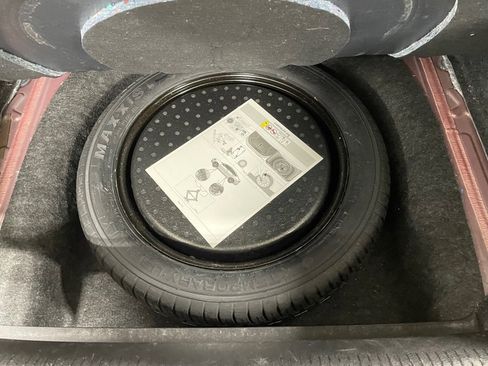 Used 2016 Chrysler 200 Limited Platinum image 18