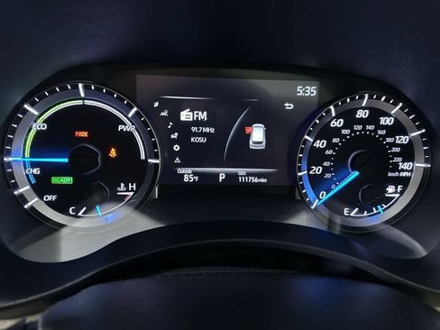 Used 2024 Toyota Highlander XLE AWD/4WD image 12