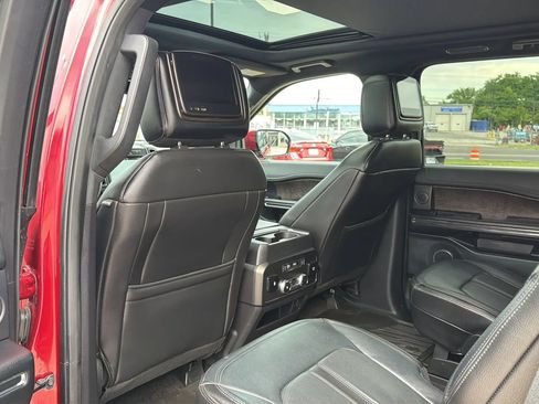 Used 2018 Ford Expedition Limited w/ Equipment Group 301A AWD/4WD image 39