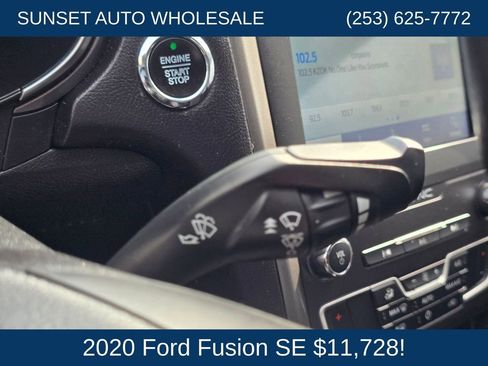Used 2020 Ford Fusion SE FWD image 33