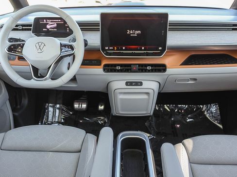 Used 2025 Volkswagen ID. Buzz 1st Edition image 13