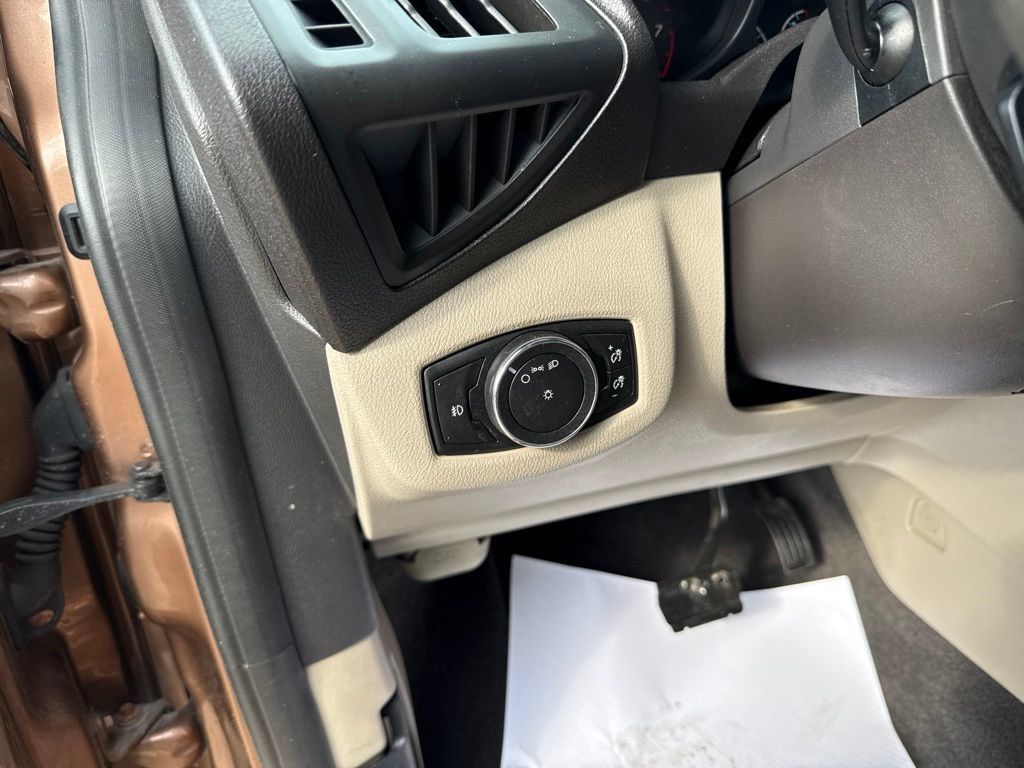 Used 2014 Ford Transit Connect XLT FWD image 26