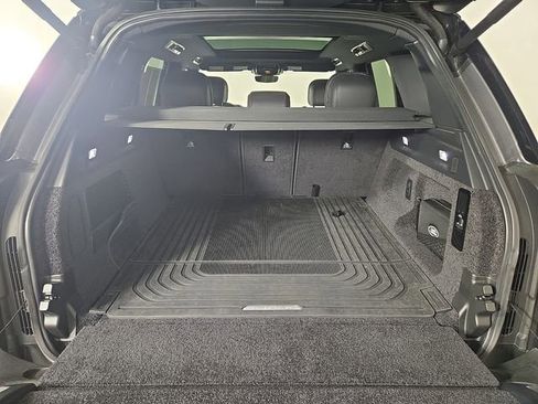 Used 2023 Land Rover Range Rover SE image 28