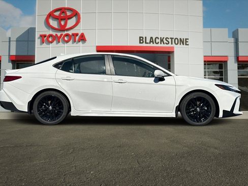 Certified 2026 Toyota Camry SE w/ Convenience Package FWD image 2