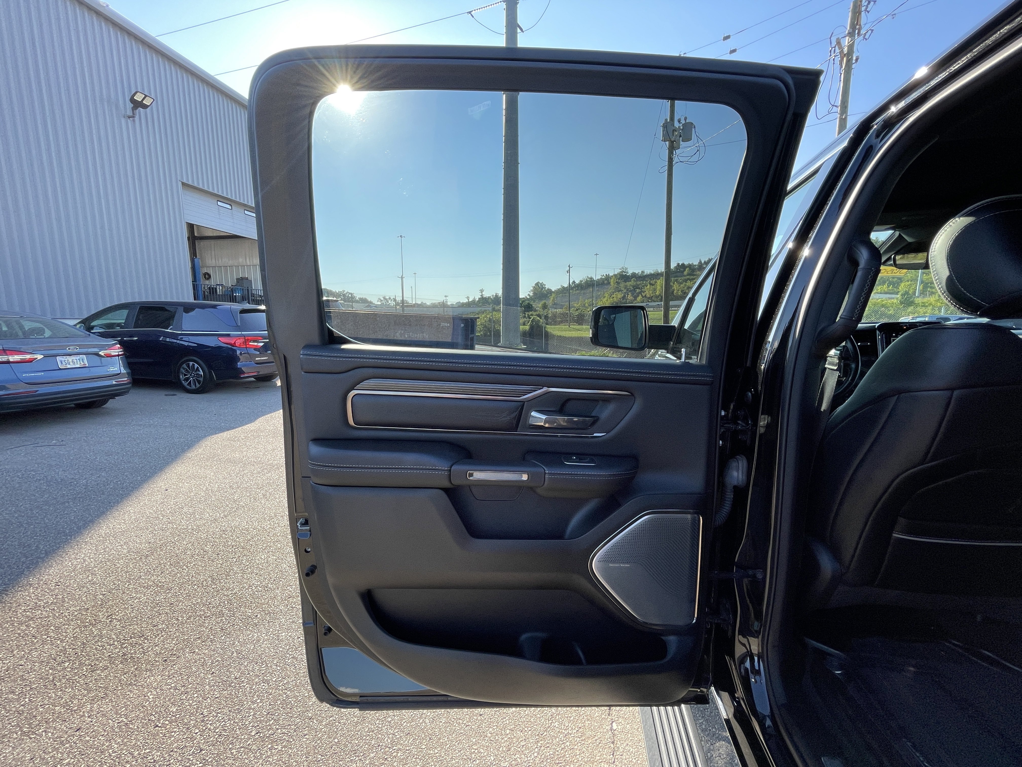 Used 2021 RAM 1500 Limited AWD/4WD image 31