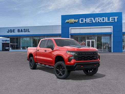 New 2026 Chevrolet Silverado 1500 Custom Trail Boss AWD/4WD image 1