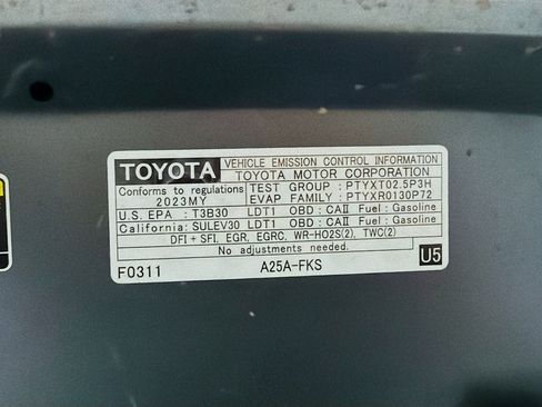 Used 2023 Toyota RAV4 XLE w/ Convenience Package image 16