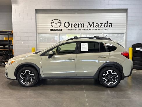 Used 2016 Subaru Crosstrek 2.0i Premium AWD/4WD image 21