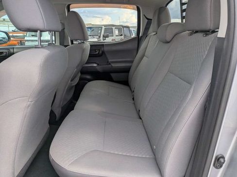 Used 2020 Toyota Tacoma SR5 w/ SR5 Appearance Package (SM) RWD image 12