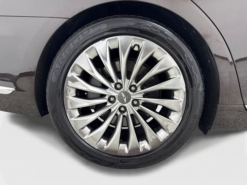 Used 2019 Genesis G90 3.3T Premium RWD image 49
