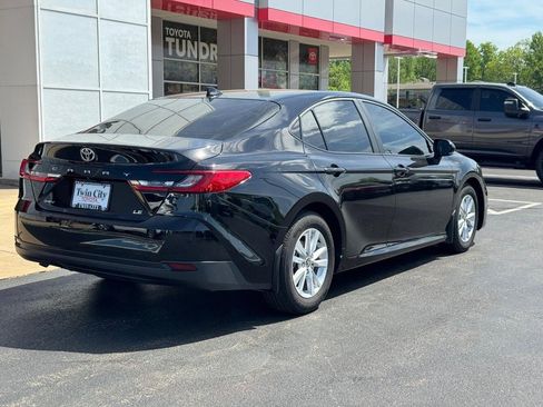 Certified 2025 Toyota Camry LE FWD image 3