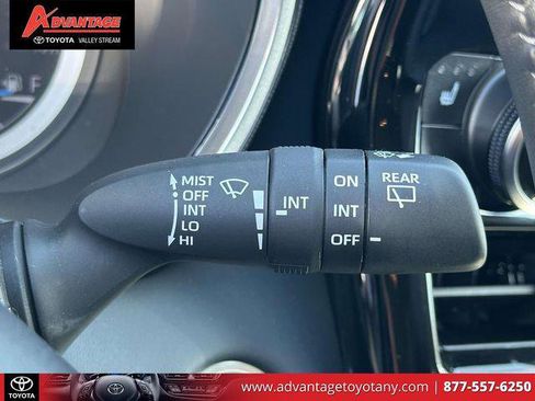 Certified 2025 Toyota Highlander XLE image 29