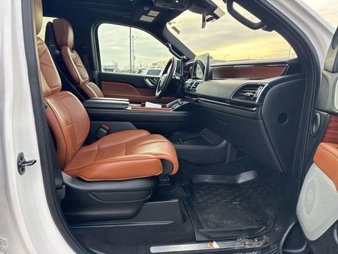 Used 2019 Lincoln Navigator Reserve w/ Cargo Package image 12