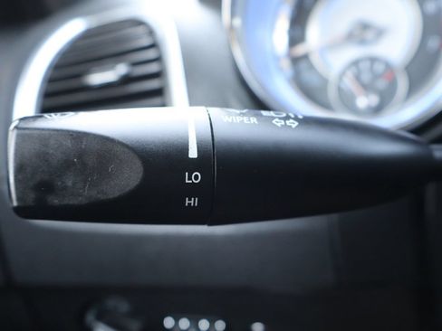 Used 2013 Chrysler 300 AWD w/ Driver Convenience Group image 31