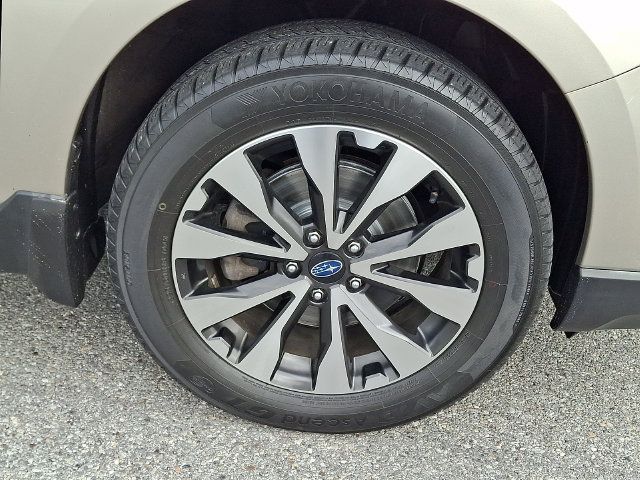 Used 2016 Subaru Outback 3.6R Limited AWD/4WD image 8