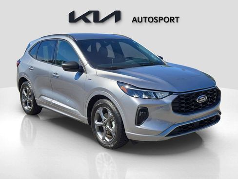 Used 2024 Ford Escape ST-Line image 3