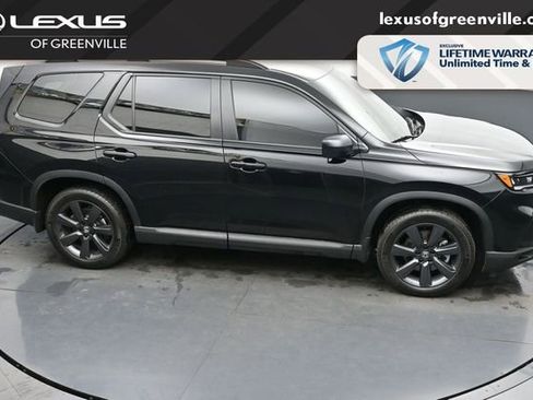 Used 2025 Honda Pilot Sport image 25