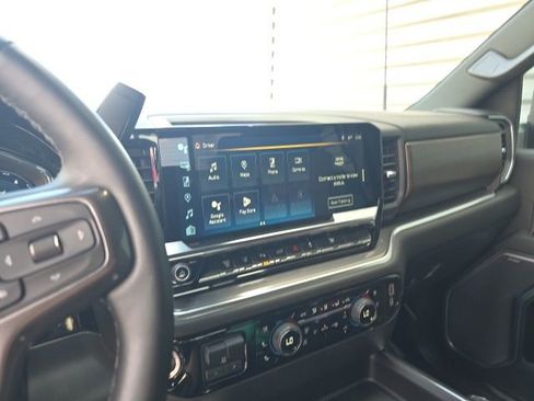 Used 2025 Chevrolet Silverado 3500 High Country w/ Technology Package image 12