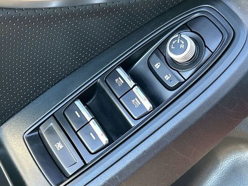 Used 2019 Subaru Crosstrek 2.0i Limited w/ Moonroof Package image 18