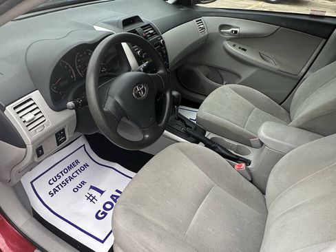 Used 2012 Toyota Corolla L FWD image 8