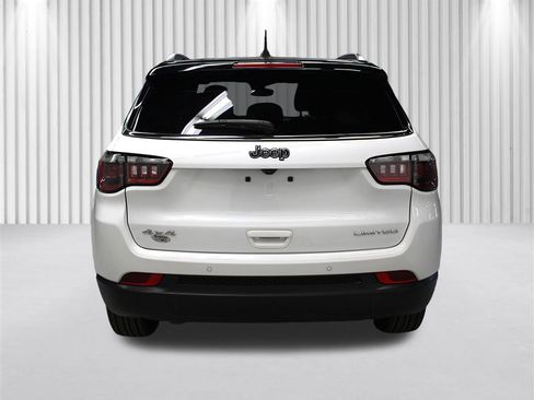 Certified 2025 Jeep Compass Limited AWD/4WD image 4