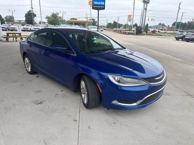 Used 2015 Chrysler 200 Limited w/ Convenience Group FWD image 7