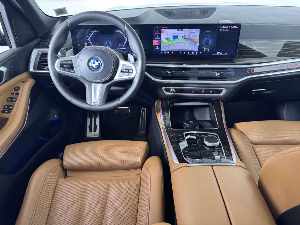 Used 2024 BMW X5 xDrive50e w/ M Sport Package AWD/4WD image 5
