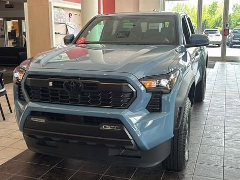 New 2026 Toyota Tacoma TRD Off-Road w/ TRD Off Road Upgrade Package AWD/4WD image 6